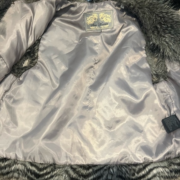 Steve Madden Faux Fur Vest Large - Picture 3 of 8